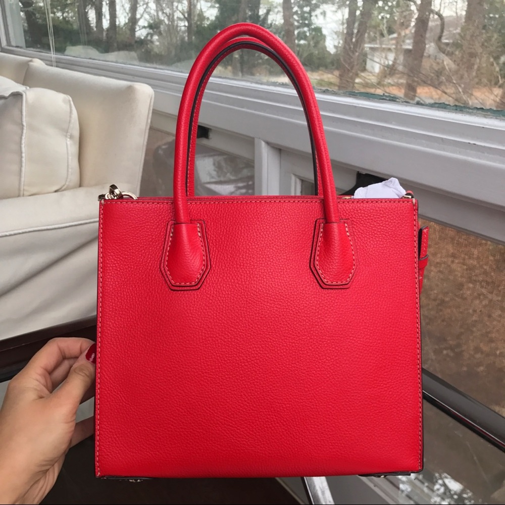 🆕 MICHAEL KORS MERCER BRIGHT RUBY MEDIUM TOTE! - Picture 6 of 9